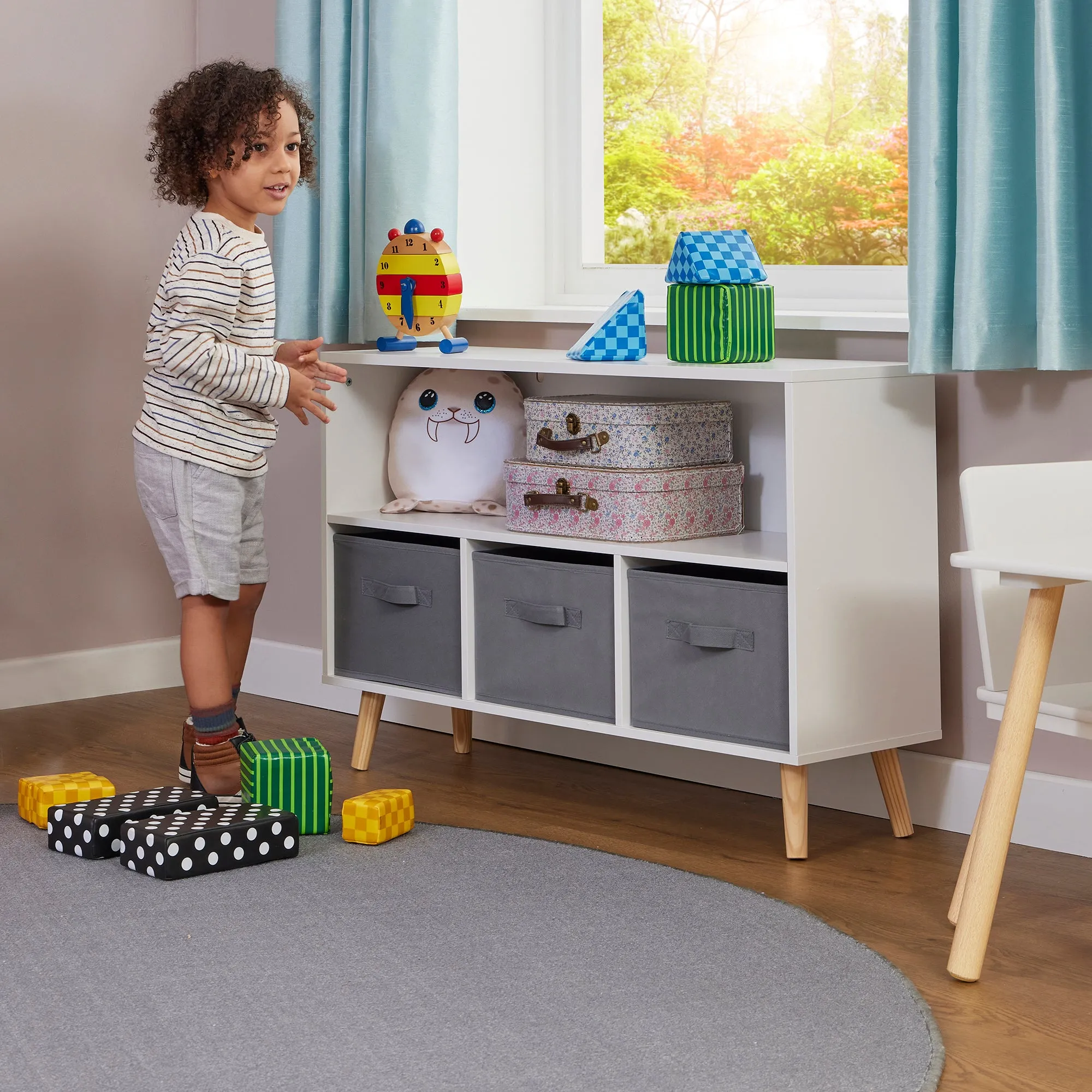 White Dressing Table and Stool Set